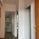 Апартаменты Bardolino Lake Apartments Бардолино